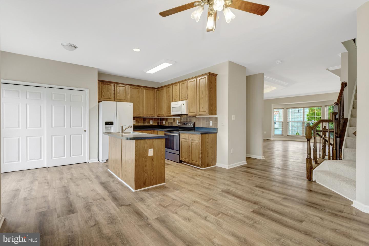 18514 SIERRA SPRINGS SQ, LEESBURG, Virginia 20176, 3 Bedrooms Bedrooms, ,3 BathroomsBathrooms,Residential,For sale,18514 SIERRA SPRINGS SQ,VALO2096288 MLS # VALO2096288