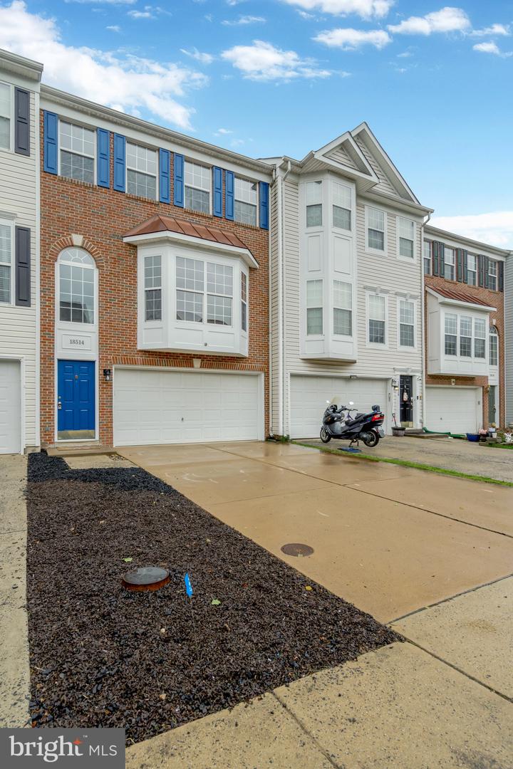 18514 SIERRA SPRINGS SQ, LEESBURG, Virginia 20176, 3 Bedrooms Bedrooms, ,3 BathroomsBathrooms,Residential,For sale,18514 SIERRA SPRINGS SQ,VALO2096288 MLS # VALO2096288