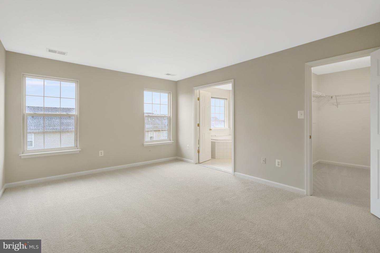 18514 SIERRA SPRINGS SQ, LEESBURG, Virginia 20176, 3 Bedrooms Bedrooms, ,3 BathroomsBathrooms,Residential,For sale,18514 SIERRA SPRINGS SQ,VALO2096288 MLS # VALO2096288