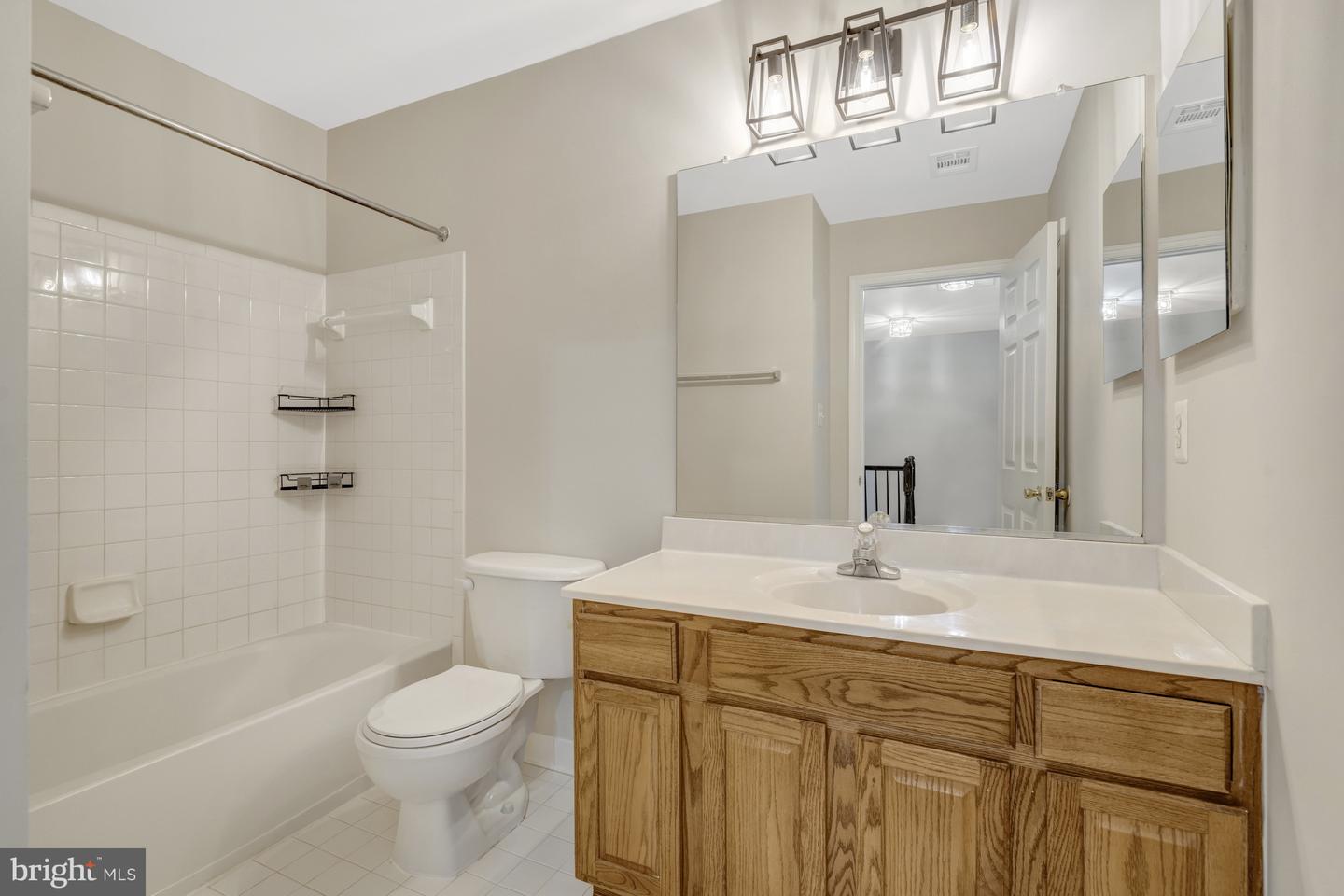 18514 SIERRA SPRINGS SQ, LEESBURG, Virginia 20176, 3 Bedrooms Bedrooms, ,3 BathroomsBathrooms,Residential,For sale,18514 SIERRA SPRINGS SQ,VALO2096288 MLS # VALO2096288