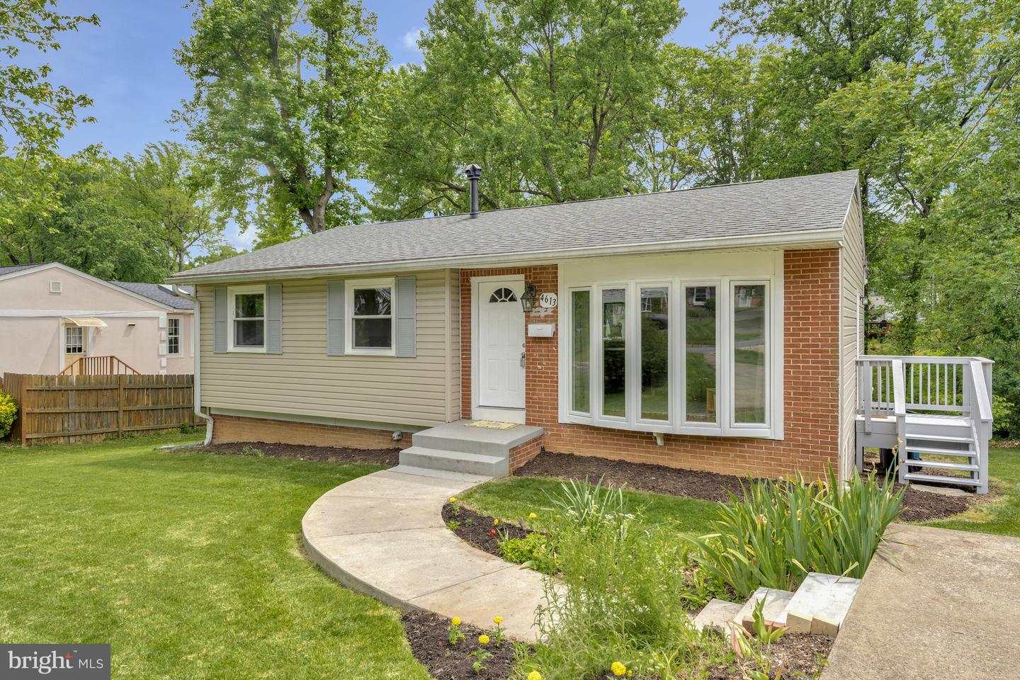 4613 TIPTON LN, ALEXANDRIA, Virginia 22310, 5 Bedrooms Bedrooms, ,2 BathroomsBathrooms,Residential,For sale,4613 TIPTON LN,VAFX2240572 MLS # VAFX2240572