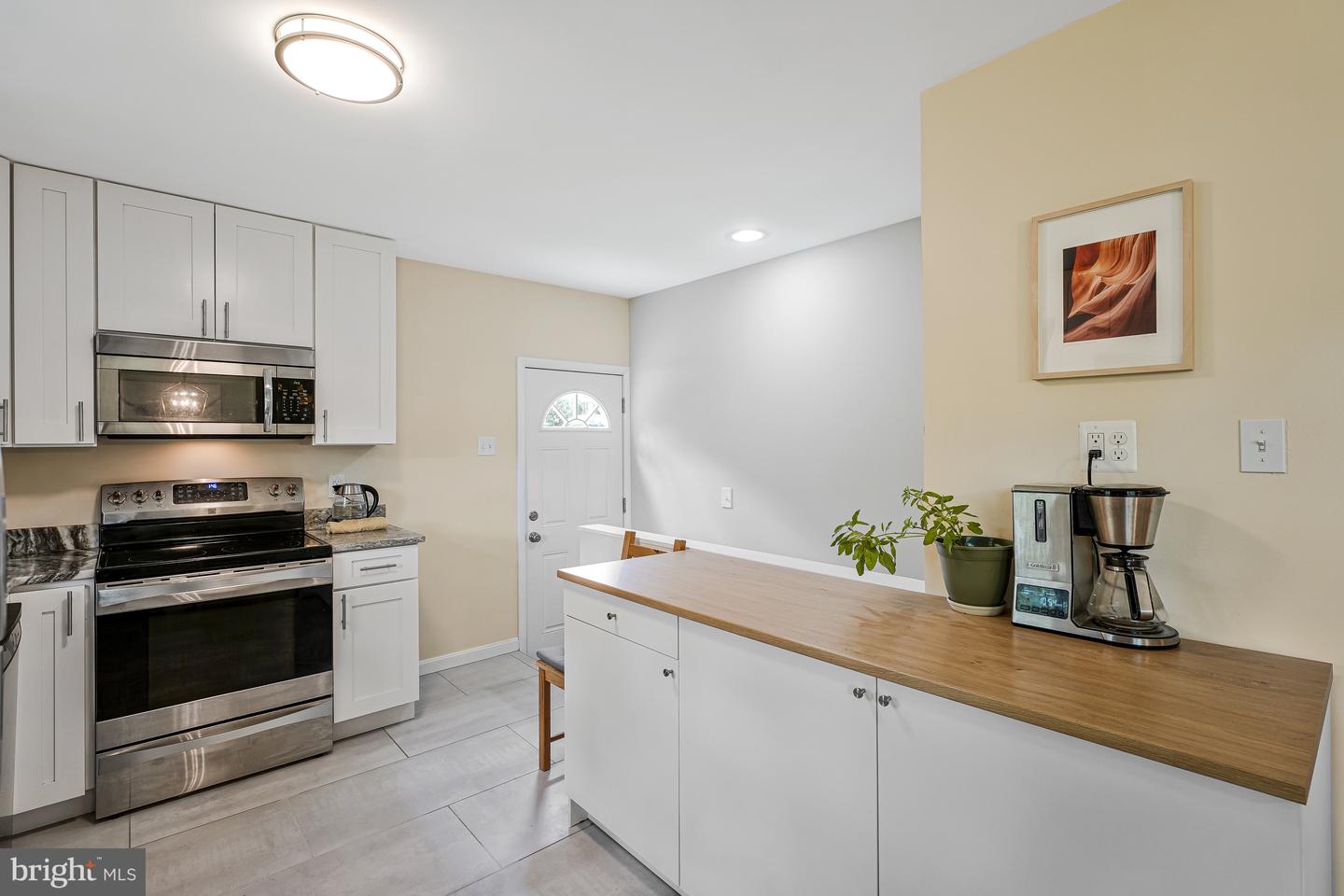 4613 TIPTON LN, ALEXANDRIA, Virginia 22310, 5 Bedrooms Bedrooms, ,2 BathroomsBathrooms,Residential,For sale,4613 TIPTON LN,VAFX2240572 MLS # VAFX2240572