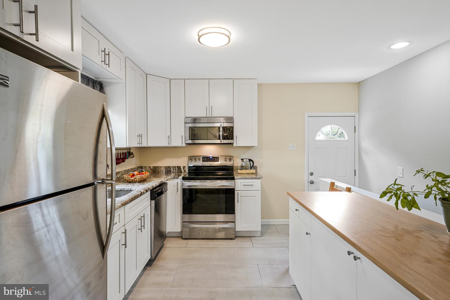 4613 TIPTON LN, ALEXANDRIA, Virginia 22310, 5 Bedrooms Bedrooms, ,2 BathroomsBathrooms,Residential,For sale,4613 TIPTON LN,VAFX2240572 MLS # VAFX2240572