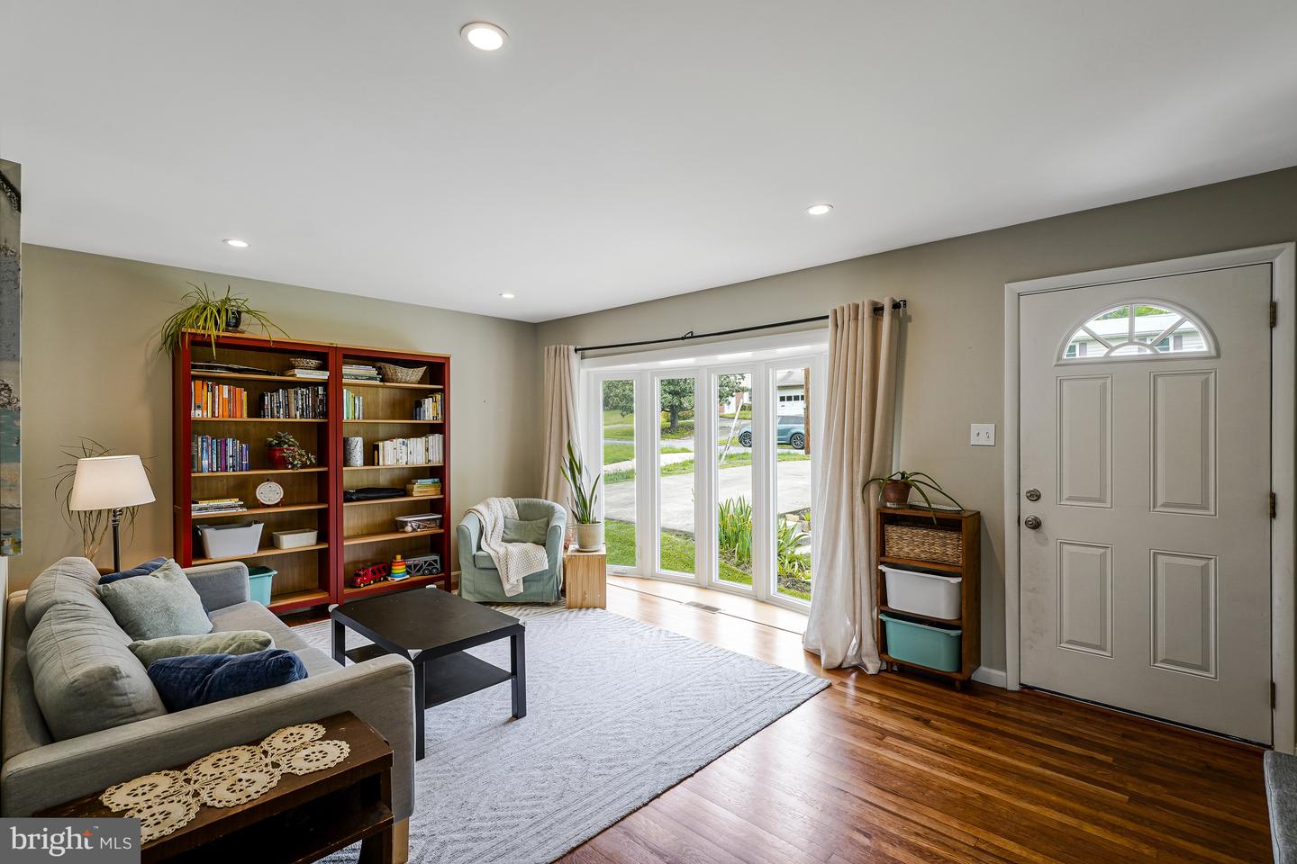 4613 TIPTON LN, ALEXANDRIA, Virginia 22310, 5 Bedrooms Bedrooms, ,2 BathroomsBathrooms,Residential,For sale,4613 TIPTON LN,VAFX2240572 MLS # VAFX2240572