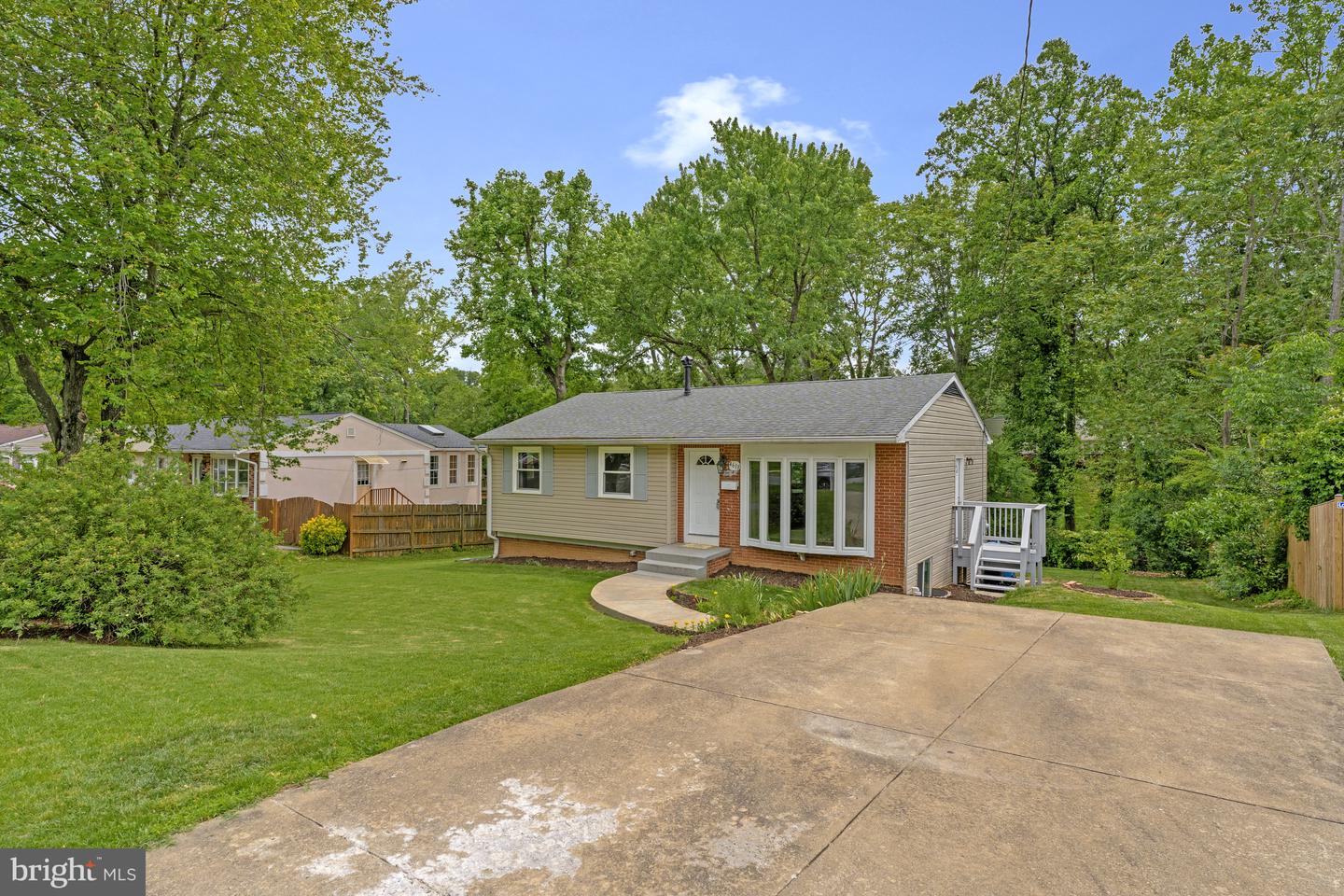 4613 TIPTON LN, ALEXANDRIA, Virginia 22310, 5 Bedrooms Bedrooms, ,2 BathroomsBathrooms,Residential,For sale,4613 TIPTON LN,VAFX2240572 MLS # VAFX2240572