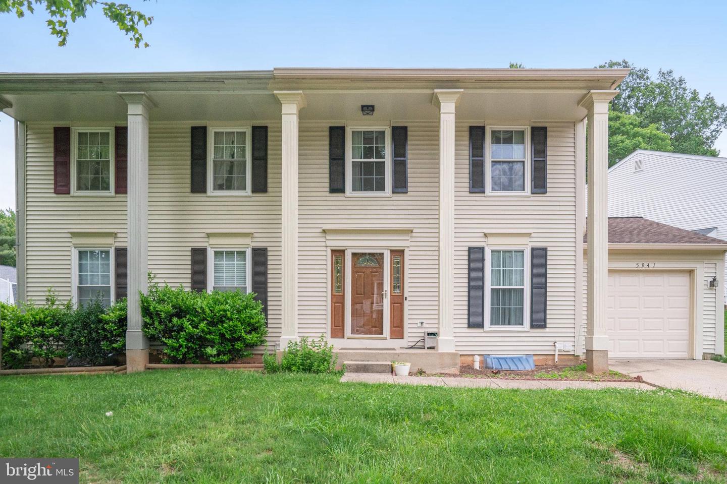 5941 POWELLS LANDING RD, BURKE, Virginia 22015, 3 Bedrooms Bedrooms, ,3 BathroomsBathrooms,Residential,For sale,5941 POWELLS LANDING RD,VAFX2240808 MLS # VAFX2240808