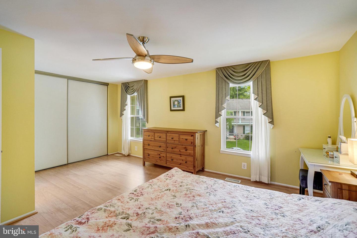 5941 POWELLS LANDING RD, BURKE, Virginia 22015, 3 Bedrooms Bedrooms, ,3 BathroomsBathrooms,Residential,For sale,5941 POWELLS LANDING RD,VAFX2240808 MLS # VAFX2240808