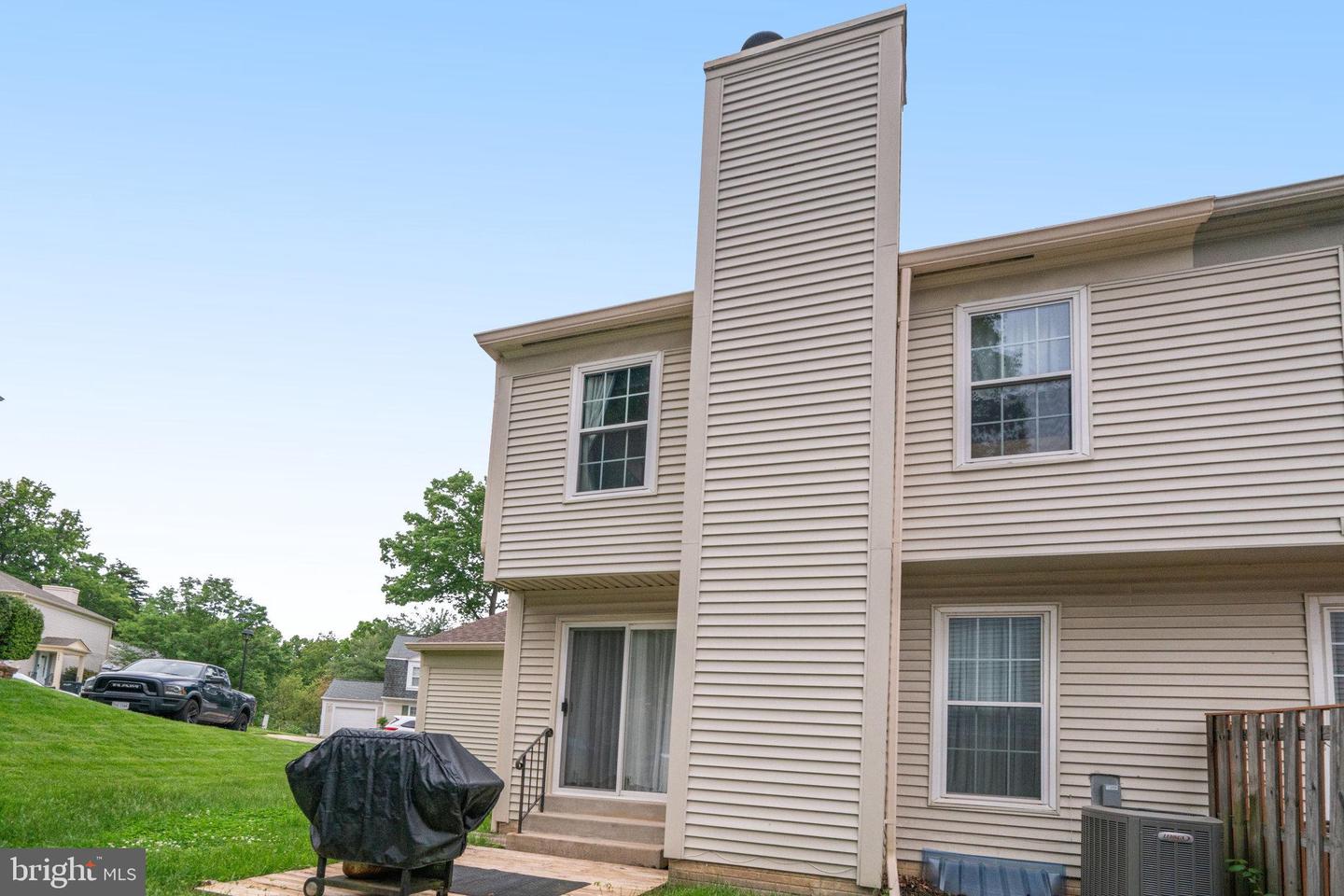 5941 POWELLS LANDING RD, BURKE, Virginia 22015, 3 Bedrooms Bedrooms, ,3 BathroomsBathrooms,Residential,For sale,5941 POWELLS LANDING RD,VAFX2240808 MLS # VAFX2240808