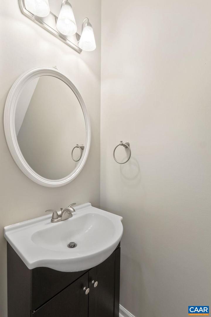 3353 WORTH CROSSING, CHARLOTTESVILLE, Virginia 22911, 2 Bedrooms Bedrooms, ,2 BathroomsBathrooms,Residential,For sale,3353 WORTH CROSSING,664474 MLS # 664474