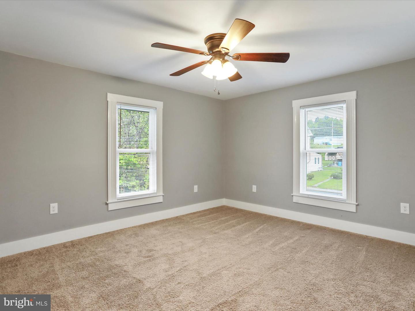 387 ASH ST, STRASBURG, Virginia 22657, 4 Bedrooms Bedrooms, ,2 BathroomsBathrooms,Residential,For sale,387 ASH ST,VASH2011446 MLS # VASH2011446