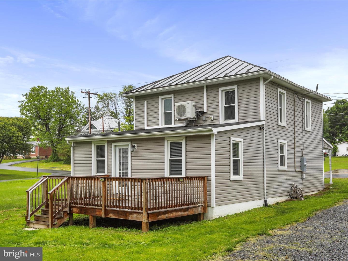 387 ASH ST, STRASBURG, Virginia 22657, 4 Bedrooms Bedrooms, ,2 BathroomsBathrooms,Residential,For sale,387 ASH ST,VASH2011446 MLS # VASH2011446