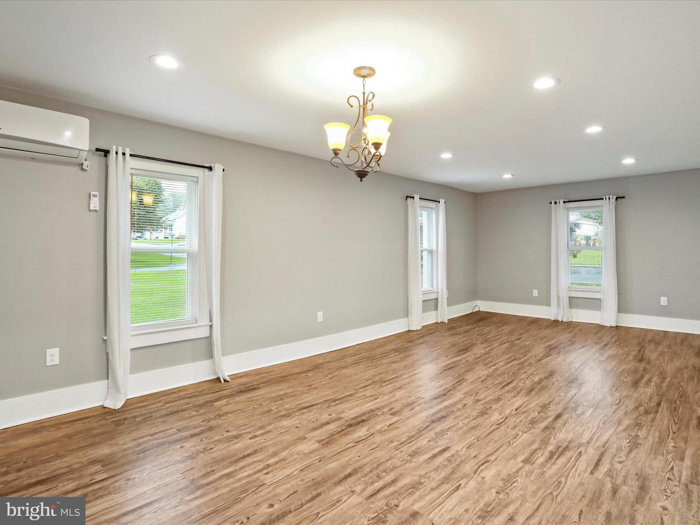 387 ASH ST, STRASBURG, Virginia 22657, 4 Bedrooms Bedrooms, ,2 BathroomsBathrooms,Residential,For sale,387 ASH ST,VASH2011446 MLS # VASH2011446