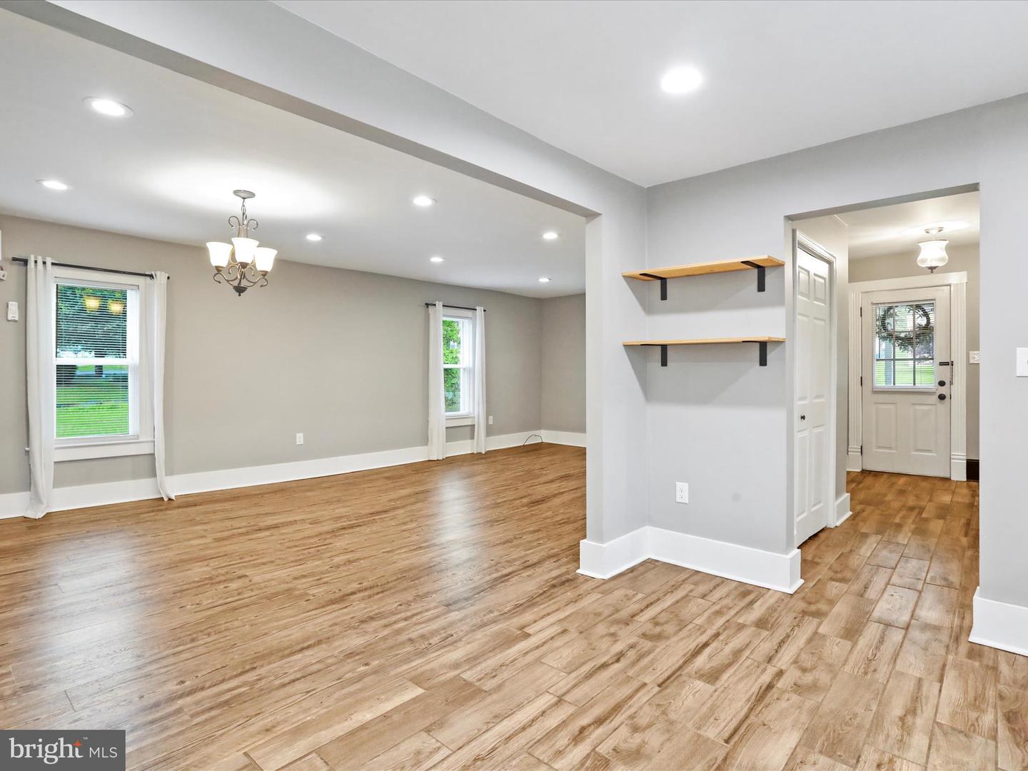 387 ASH ST, STRASBURG, Virginia 22657, 4 Bedrooms Bedrooms, ,2 BathroomsBathrooms,Residential,For sale,387 ASH ST,VASH2011446 MLS # VASH2011446