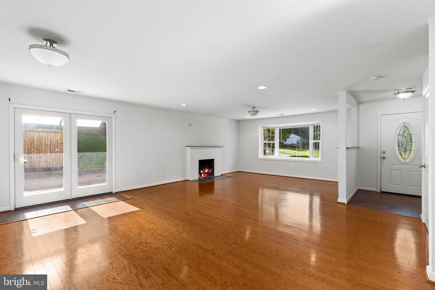 7900 FOOTE LN, SPRINGFIELD, Virginia 22151, 5 Bedrooms Bedrooms, ,2 BathroomsBathrooms,Residential,For sale,7900 FOOTE LN,VAFX2240660 MLS # VAFX2240660