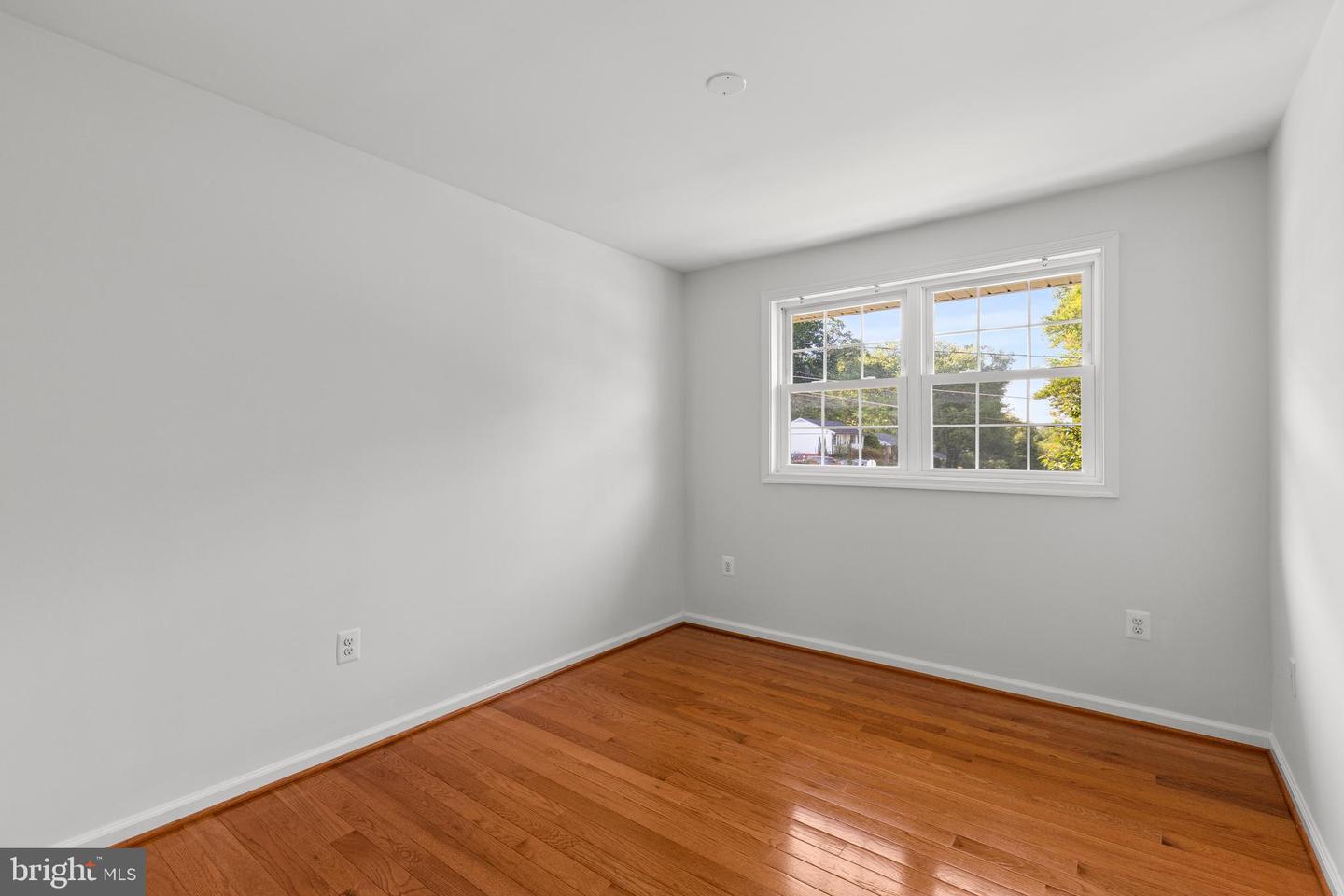 7900 FOOTE LN, SPRINGFIELD, Virginia 22151, 5 Bedrooms Bedrooms, ,2 BathroomsBathrooms,Residential,For sale,7900 FOOTE LN,VAFX2240660 MLS # VAFX2240660