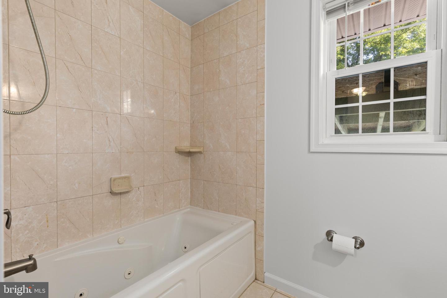 7900 FOOTE LN, SPRINGFIELD, Virginia 22151, 5 Bedrooms Bedrooms, ,2 BathroomsBathrooms,Residential,For sale,7900 FOOTE LN,VAFX2240660 MLS # VAFX2240660