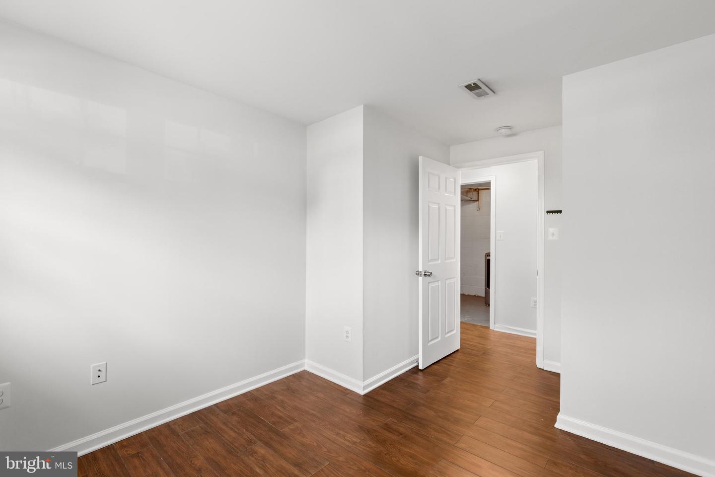 7900 FOOTE LN, SPRINGFIELD, Virginia 22151, 5 Bedrooms Bedrooms, ,2 BathroomsBathrooms,Residential,For sale,7900 FOOTE LN,VAFX2240660 MLS # VAFX2240660
