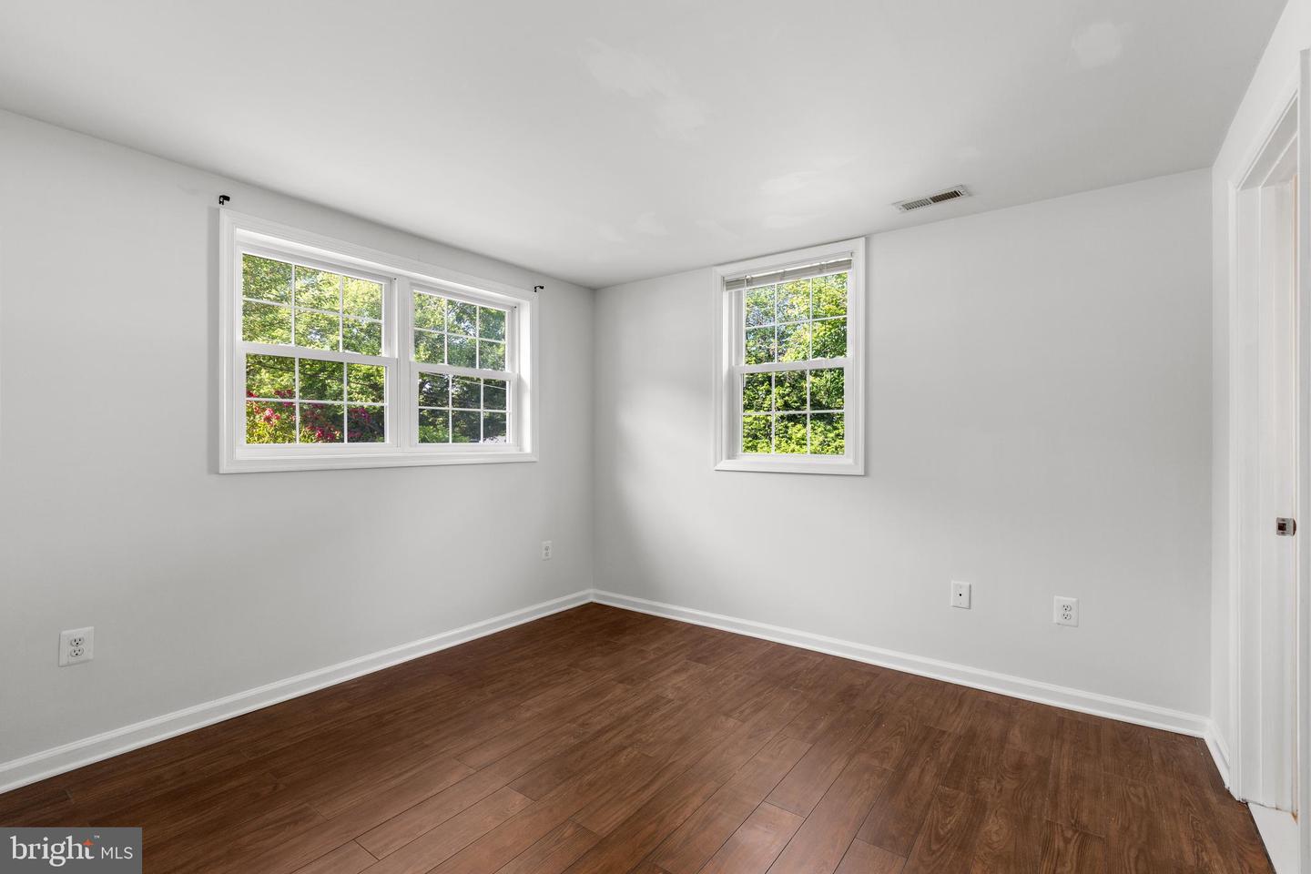 7900 FOOTE LN, SPRINGFIELD, Virginia 22151, 5 Bedrooms Bedrooms, ,2 BathroomsBathrooms,Residential,For sale,7900 FOOTE LN,VAFX2240660 MLS # VAFX2240660