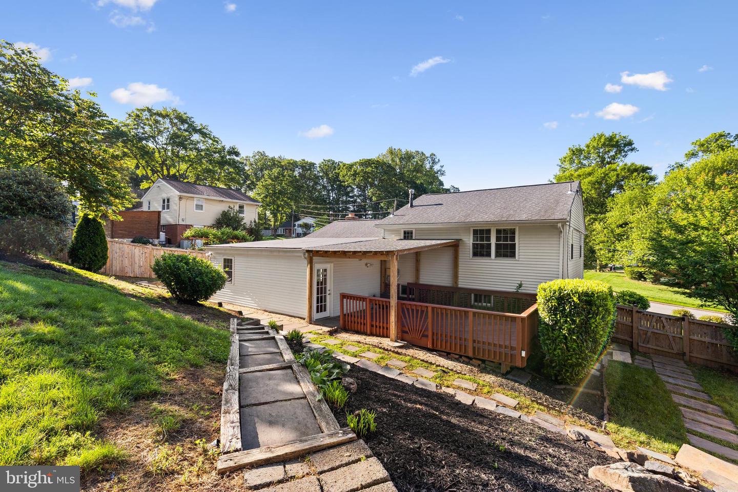7900 FOOTE LN, SPRINGFIELD, Virginia 22151, 5 Bedrooms Bedrooms, ,2 BathroomsBathrooms,Residential,For sale,7900 FOOTE LN,VAFX2240660 MLS # VAFX2240660