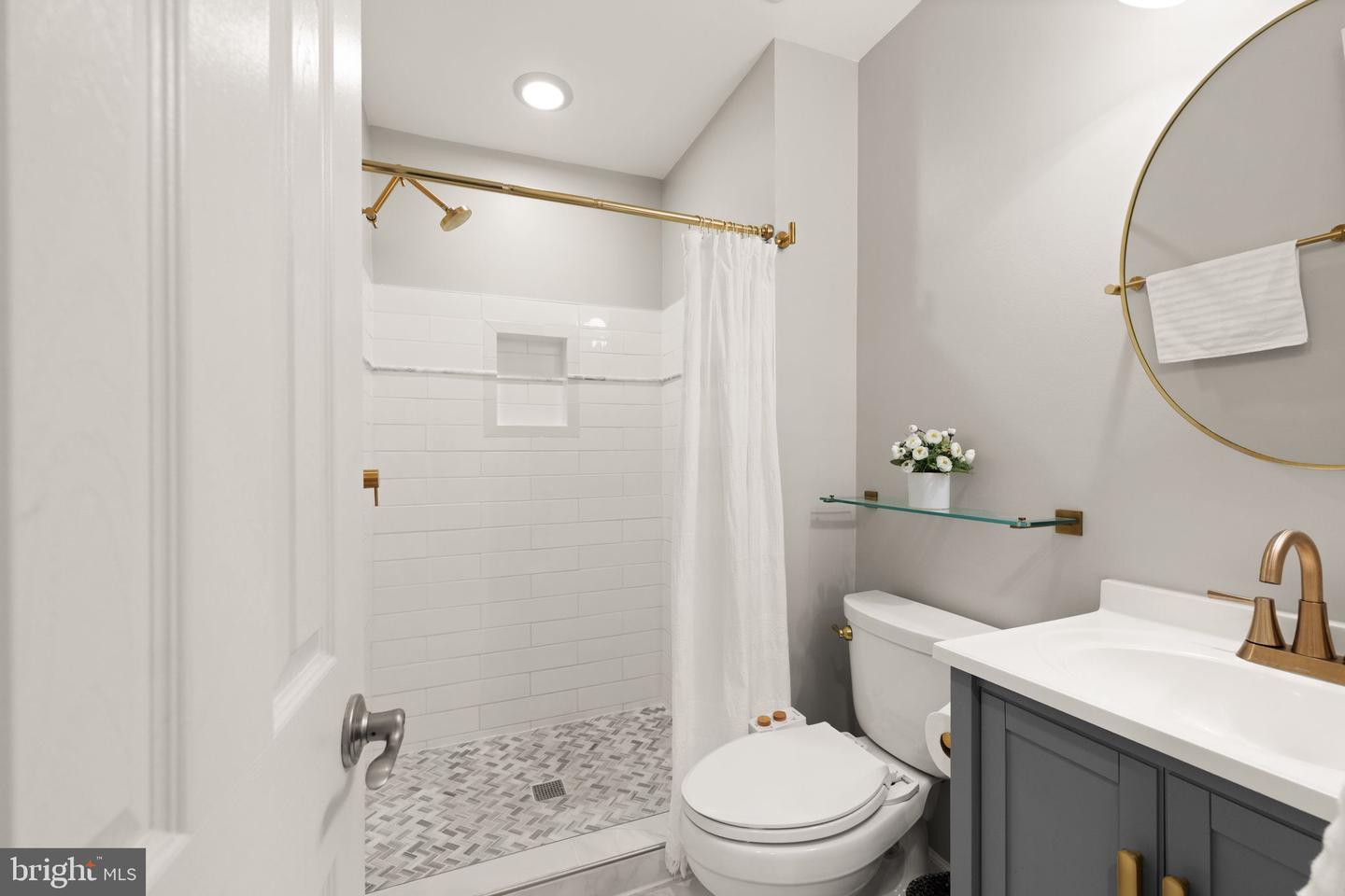1535 PARK GLEN CT, RESTON, Virginia 20190, 4 Bedrooms Bedrooms, ,3 BathroomsBathrooms,Residential,For sale,1535 PARK GLEN CT,VAFX2240818 MLS # VAFX2240818