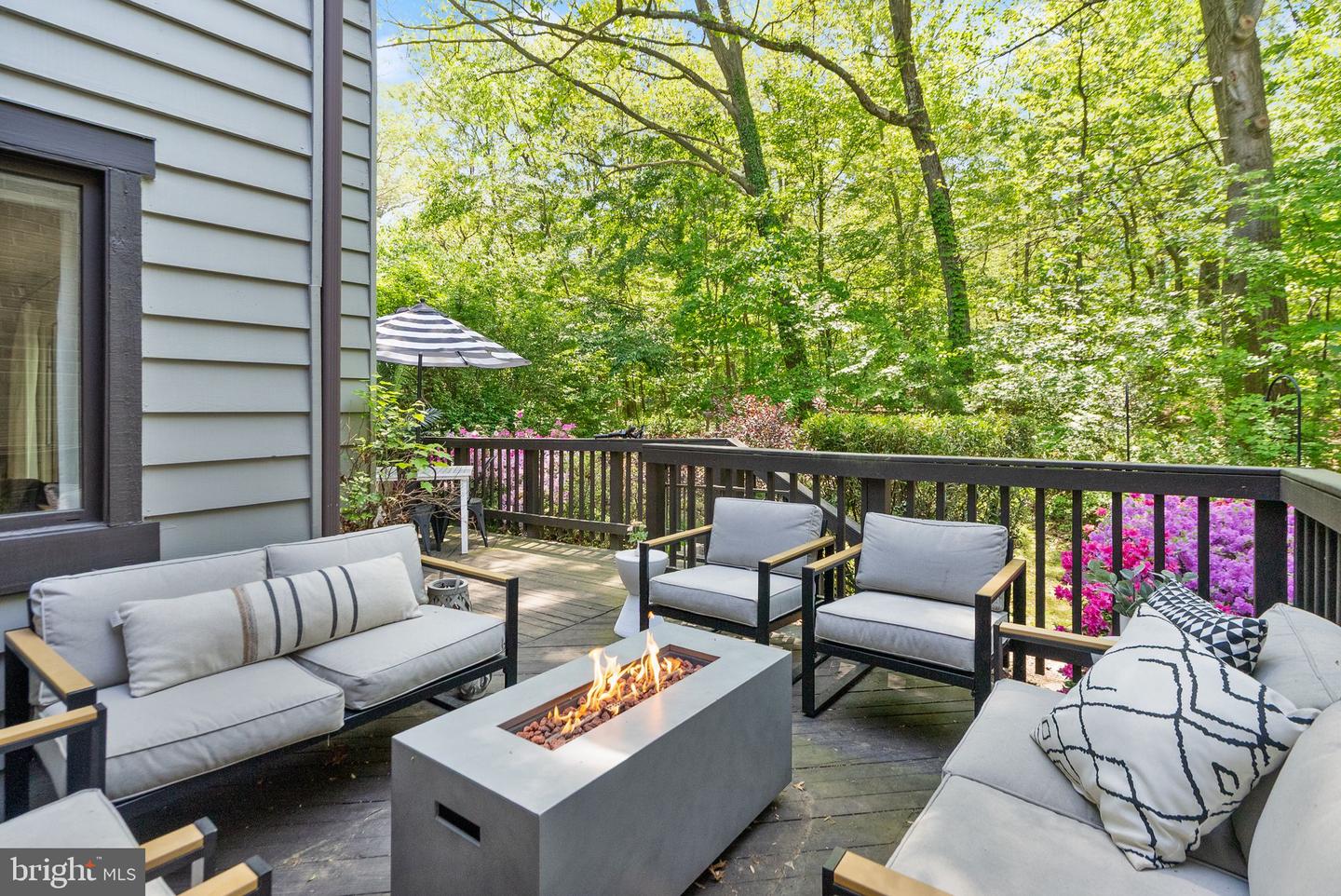 1535 PARK GLEN CT, RESTON, Virginia 20190, 4 Bedrooms Bedrooms, ,3 BathroomsBathrooms,Residential,For sale,1535 PARK GLEN CT,VAFX2240818 MLS # VAFX2240818