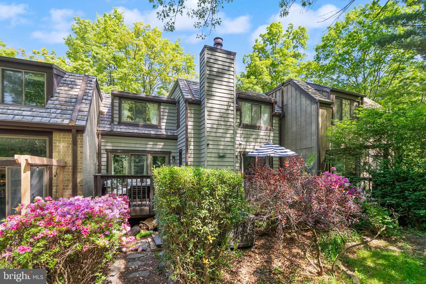 1535 PARK GLEN CT, RESTON, Virginia 20190, 4 Bedrooms Bedrooms, ,3 BathroomsBathrooms,Residential,For sale,1535 PARK GLEN CT,VAFX2240818 MLS # VAFX2240818