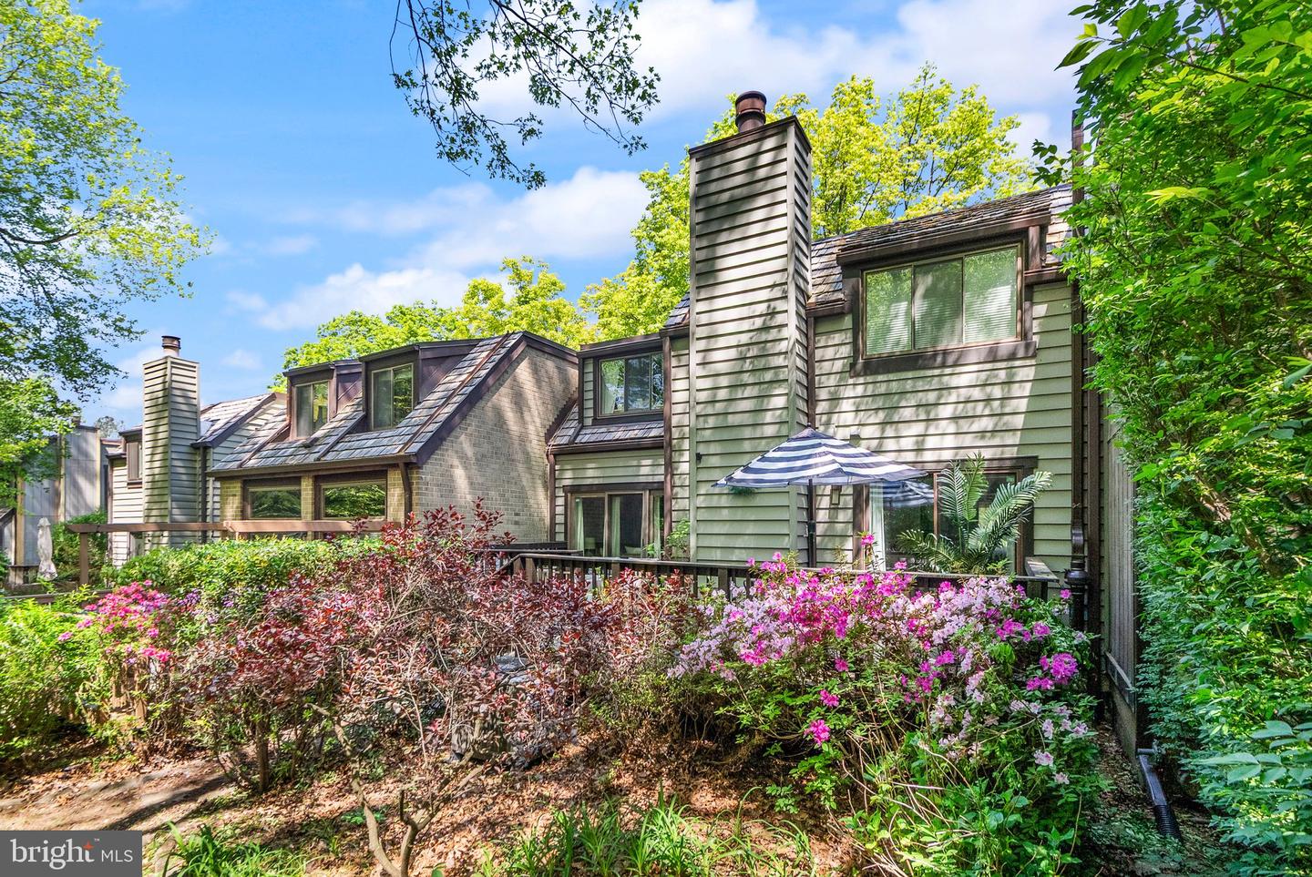1535 PARK GLEN CT, RESTON, Virginia 20190, 4 Bedrooms Bedrooms, ,3 BathroomsBathrooms,Residential,For sale,1535 PARK GLEN CT,VAFX2240818 MLS # VAFX2240818