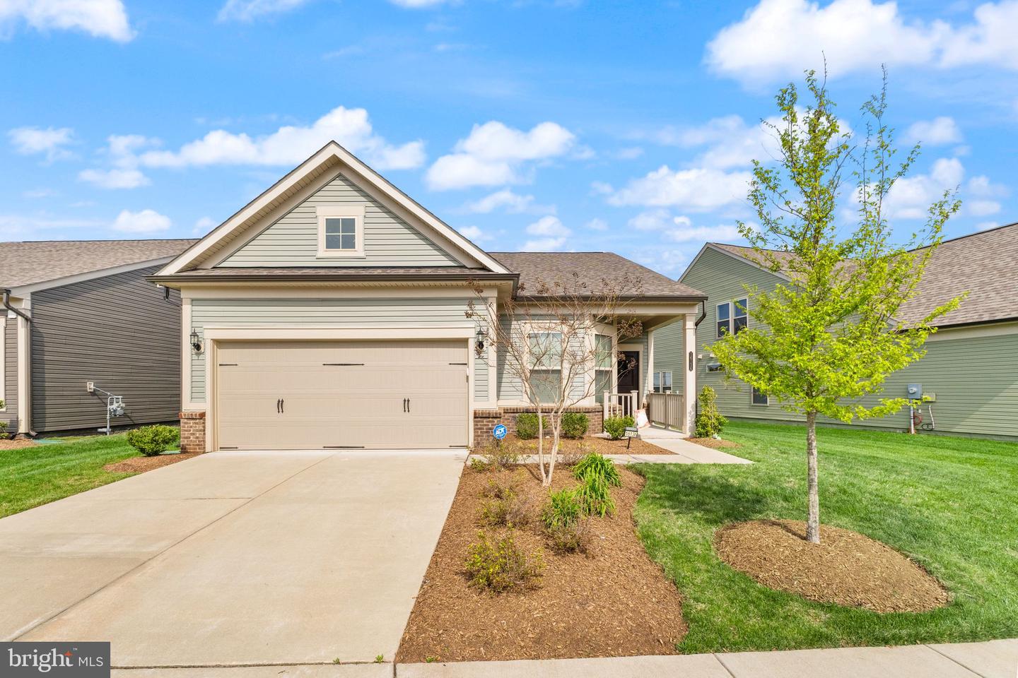 16136 PINK POPPY WAY, HAYMARKET, Virginia 20169, 2 Bedrooms Bedrooms, ,2 BathroomsBathrooms,Residential,For sale,16136 PINK POPPY WAY,VAPW2094598 MLS # VAPW2094598