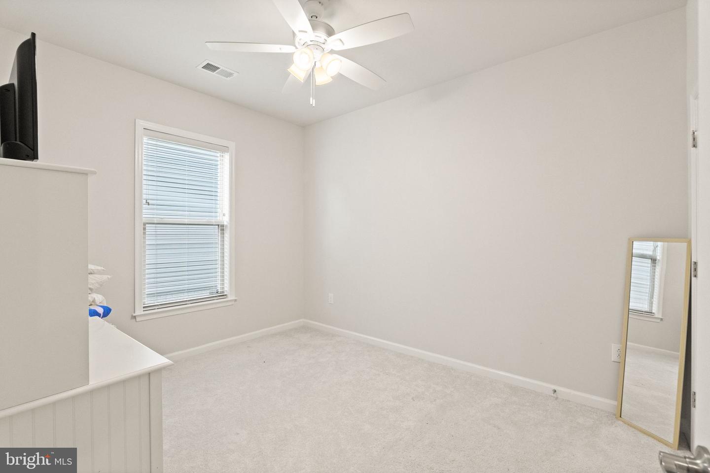 16136 PINK POPPY WAY, HAYMARKET, Virginia 20169, 2 Bedrooms Bedrooms, ,2 BathroomsBathrooms,Residential,For sale,16136 PINK POPPY WAY,VAPW2094598 MLS # VAPW2094598