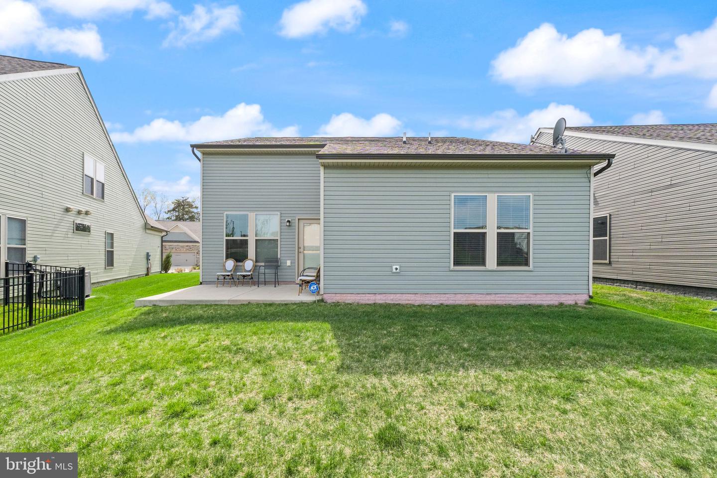 16136 PINK POPPY WAY, HAYMARKET, Virginia 20169, 2 Bedrooms Bedrooms, ,2 BathroomsBathrooms,Residential,For sale,16136 PINK POPPY WAY,VAPW2094598 MLS # VAPW2094598