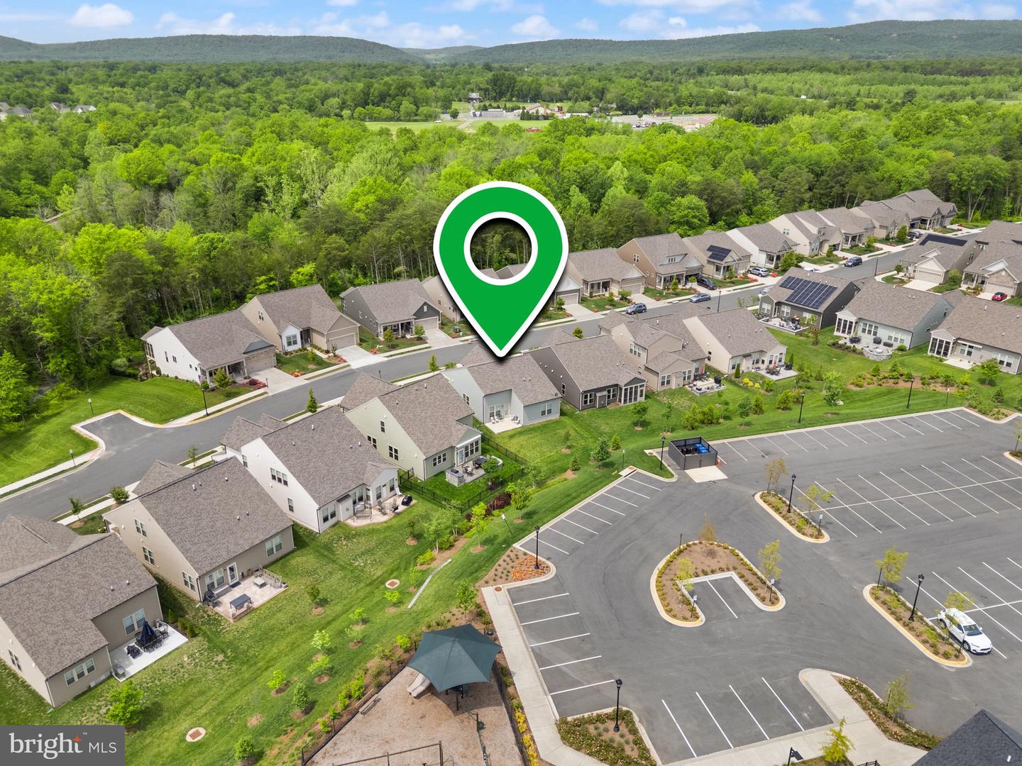 16136 PINK POPPY WAY, HAYMARKET, Virginia 20169, 2 Bedrooms Bedrooms, ,2 BathroomsBathrooms,Residential,For sale,16136 PINK POPPY WAY,VAPW2094598 MLS # VAPW2094598