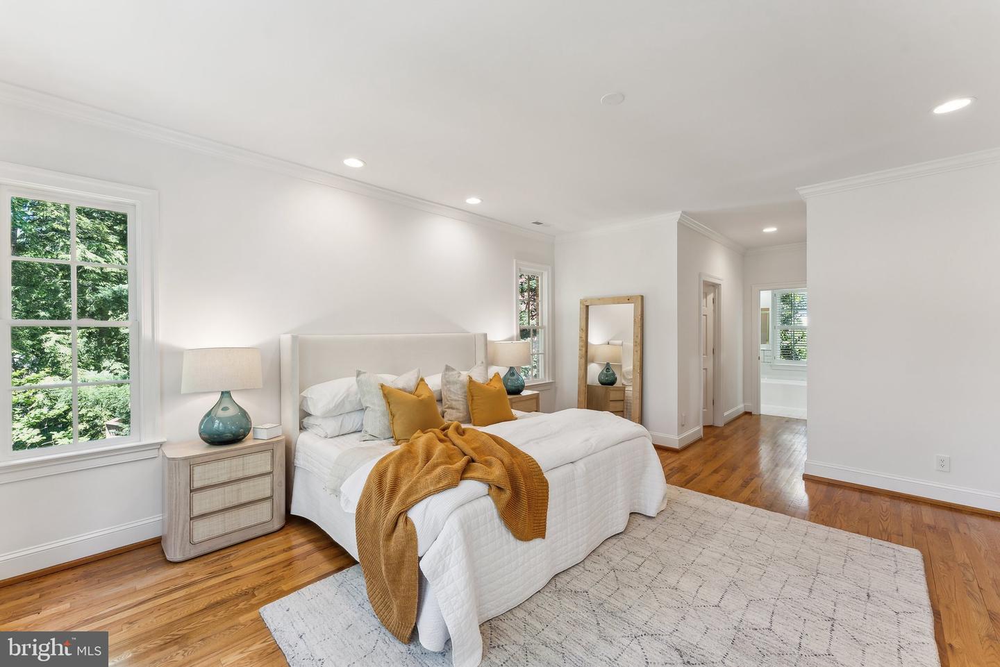 4819 FOXHALL CRES NW, WASHINGTON, District Of Columbia 20007, 5 Bedrooms Bedrooms, ,4 BathroomsBathrooms,Residential,For sale,4819 FOXHALL CRES NW,DCDC2200580 MLS # DCDC2200580
