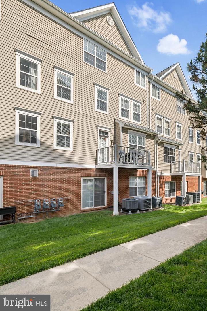 2529 PASCAL PL, HERNDON, Virginia 20171, 3 Bedrooms Bedrooms, ,2 BathroomsBathrooms,Residential,For sale,2529 PASCAL PL,VAFX2240906 MLS # VAFX2240906