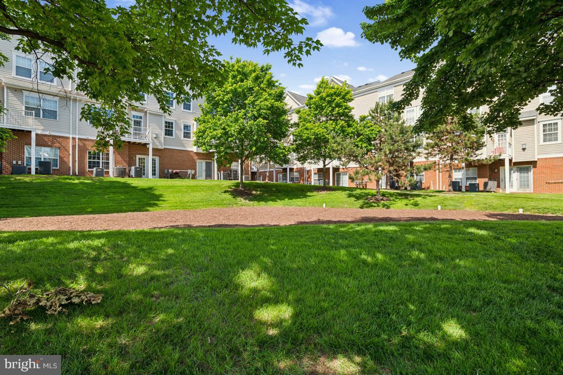 2529 PASCAL PL, HERNDON, Virginia 20171, 3 Bedrooms Bedrooms, ,2 BathroomsBathrooms,Residential,For sale,2529 PASCAL PL,VAFX2240906 MLS # VAFX2240906