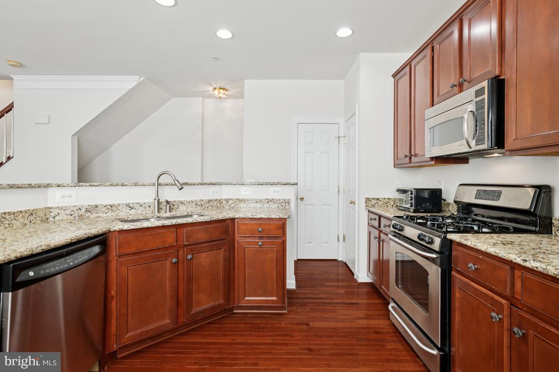 2529 PASCAL PL, HERNDON, Virginia 20171, 3 Bedrooms Bedrooms, ,2 BathroomsBathrooms,Residential,For sale,2529 PASCAL PL,VAFX2240906 MLS # VAFX2240906
