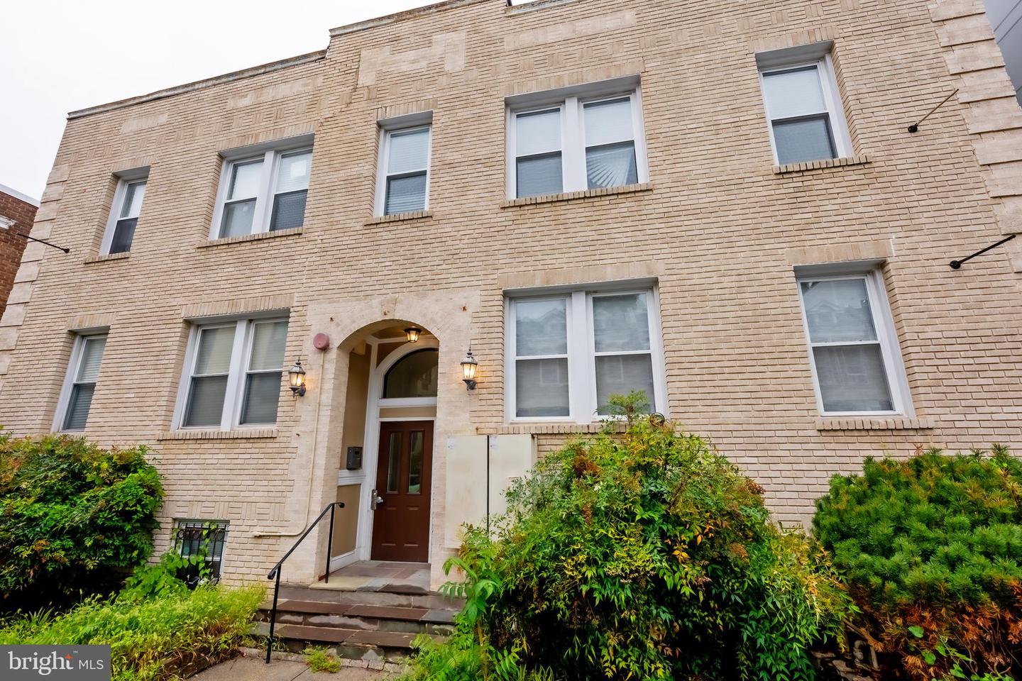1443 OAK ST NW #103, WASHINGTON, District Of Columbia 20010, 1 Bedroom Bedrooms, ,1 BathroomBathrooms,Residential,For sale,1443 OAK ST NW #103,DCDC2200560 MLS # DCDC2200560