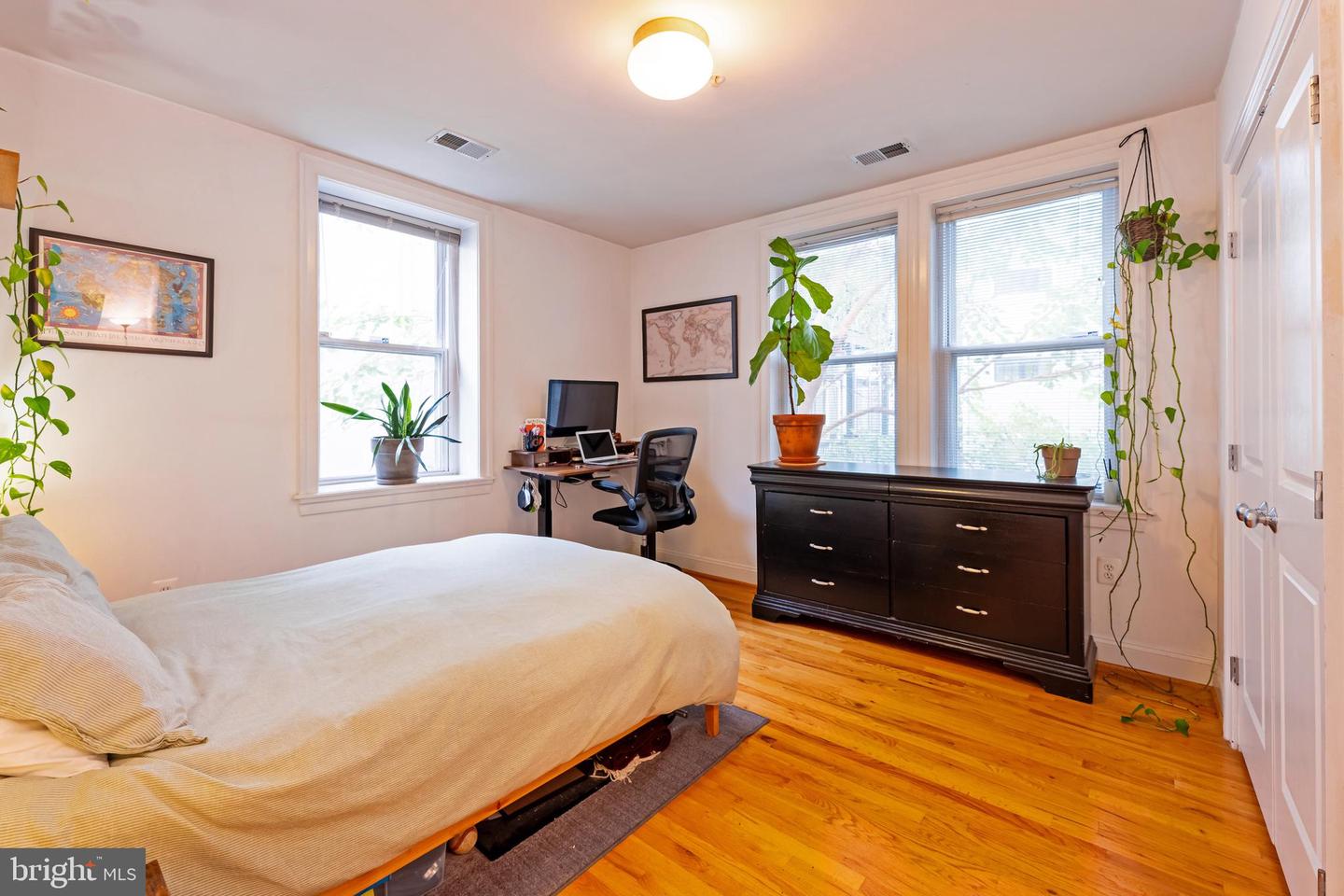 1443 OAK ST NW #103, WASHINGTON, District Of Columbia 20010, 1 Bedroom Bedrooms, ,1 BathroomBathrooms,Residential,For sale,1443 OAK ST NW #103,DCDC2200560 MLS # DCDC2200560