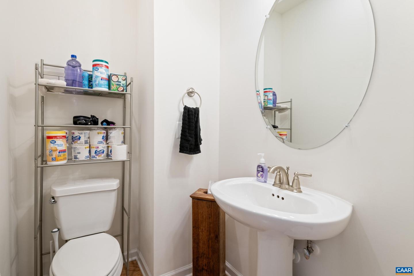 139 LONGWOOD DR, CHARLOTTESVILLE, Virginia 22903, 4 Bedrooms Bedrooms, ,3 BathroomsBathrooms,Residential,For sale,139 LONGWOOD DR,664524 MLS # 664524
