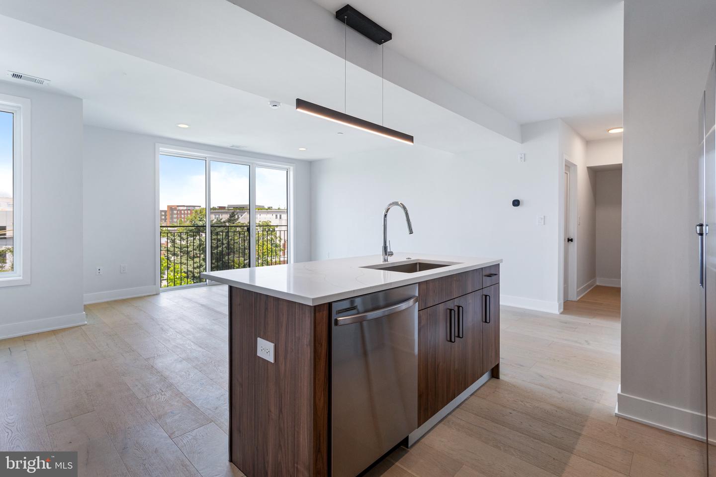 845 19TH ST NE #PH-12, WASHINGTON, District Of Columbia 20002, 2 Bedrooms Bedrooms, ,2 BathroomsBathrooms,Residential,For sale,845 19TH ST NE #PH-12,DCDC2200654 MLS # DCDC2200654