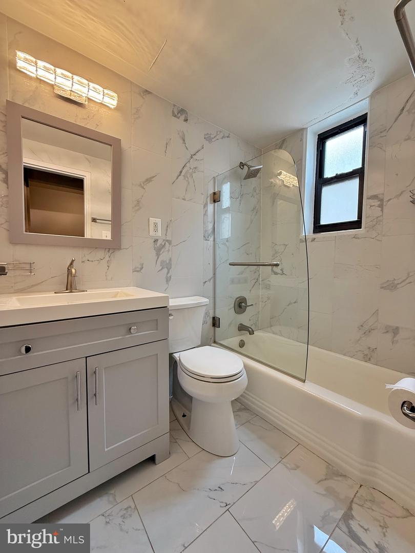 5112 MACARTHUR BLVD NW #101, WASHINGTON, District Of Columbia 20016, 1 Bedroom Bedrooms, ,2 BathroomsBathrooms,Residential,For sale,5112 MACARTHUR BLVD NW #101,DCDC2200688 MLS # DCDC2200688