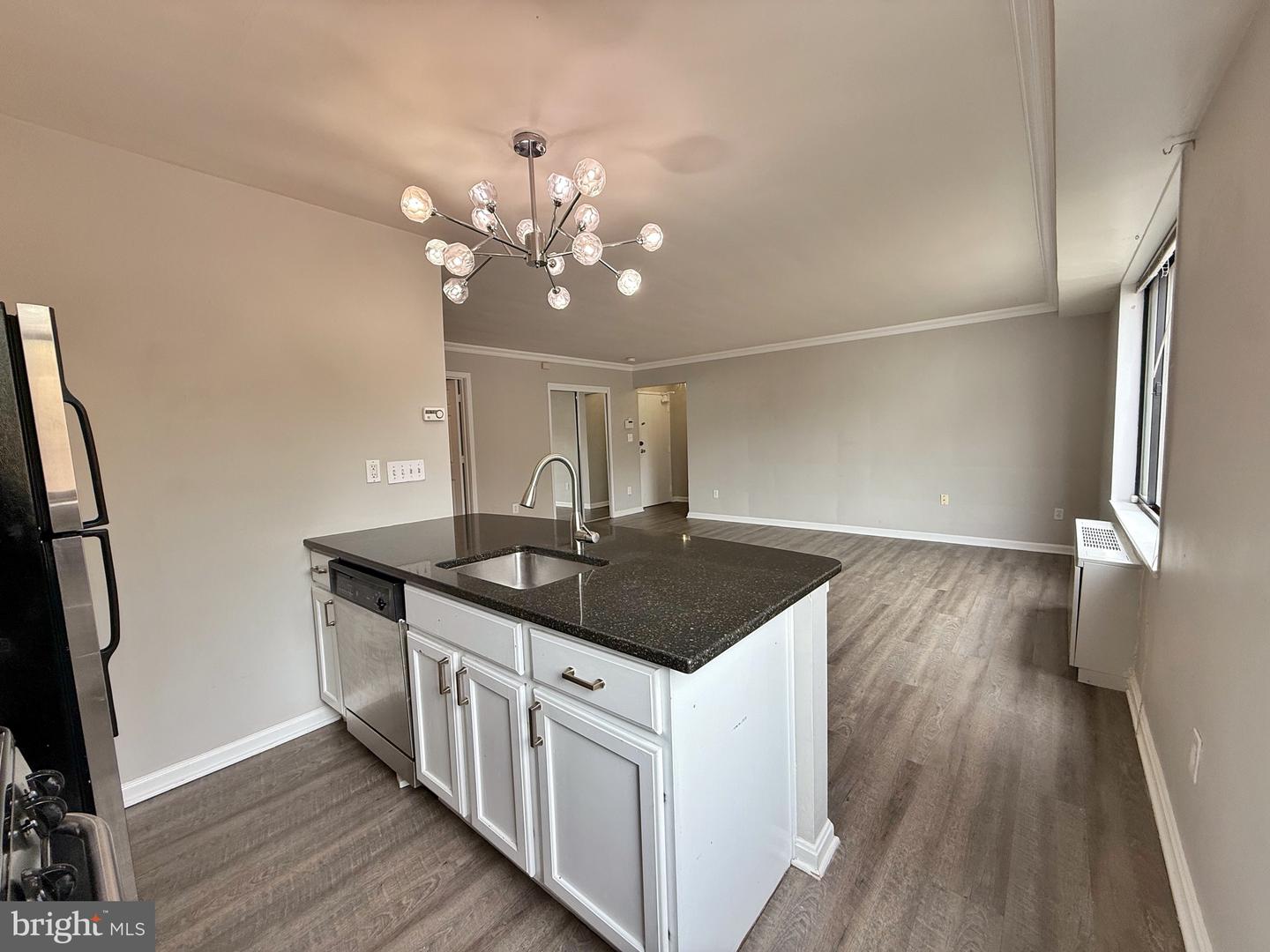 5112 MACARTHUR BLVD NW #101, WASHINGTON, District Of Columbia 20016, 1 Bedroom Bedrooms, ,2 BathroomsBathrooms,Residential,For sale,5112 MACARTHUR BLVD NW #101,DCDC2200688 MLS # DCDC2200688