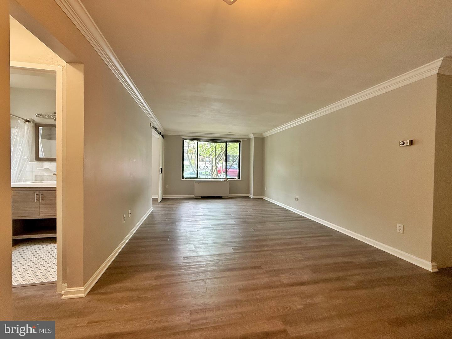 5112 MACARTHUR BLVD NW #101, WASHINGTON, District Of Columbia 20016, 1 Bedroom Bedrooms, ,2 BathroomsBathrooms,Residential,For sale,5112 MACARTHUR BLVD NW #101,DCDC2200688 MLS # DCDC2200688