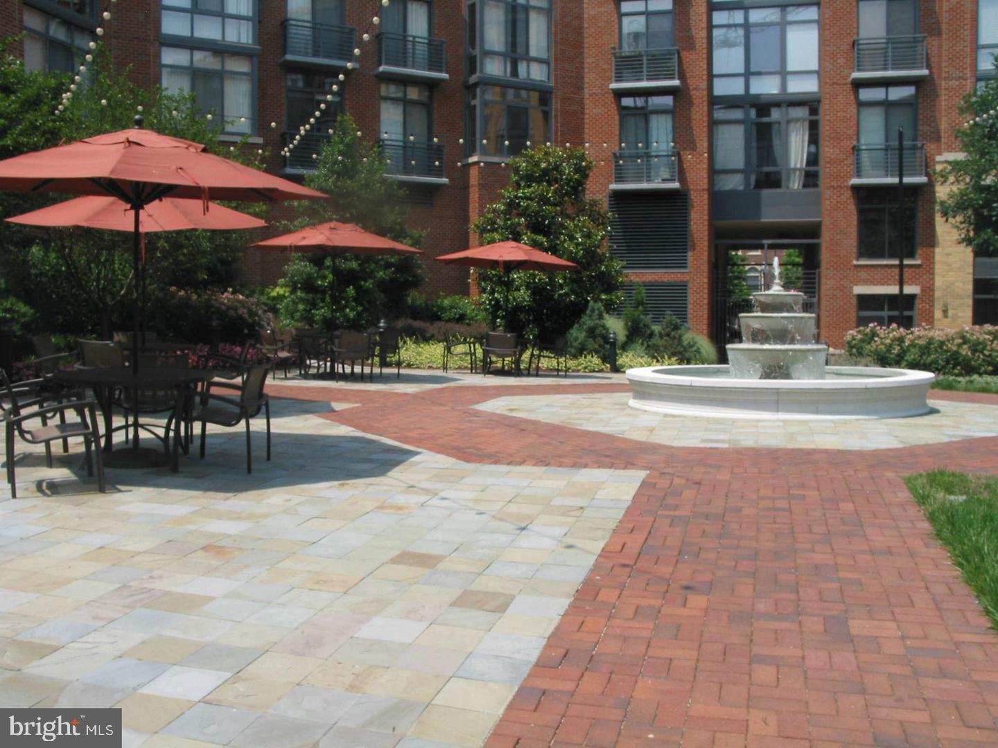 520 JOHN CARLYLE ST #310, ALEXANDRIA, Virginia 22314, 1 Bedroom Bedrooms, ,1 BathroomBathrooms,Residential,For sale,520 JOHN CARLYLE ST #310,VAAX2045364 MLS # VAAX2045364