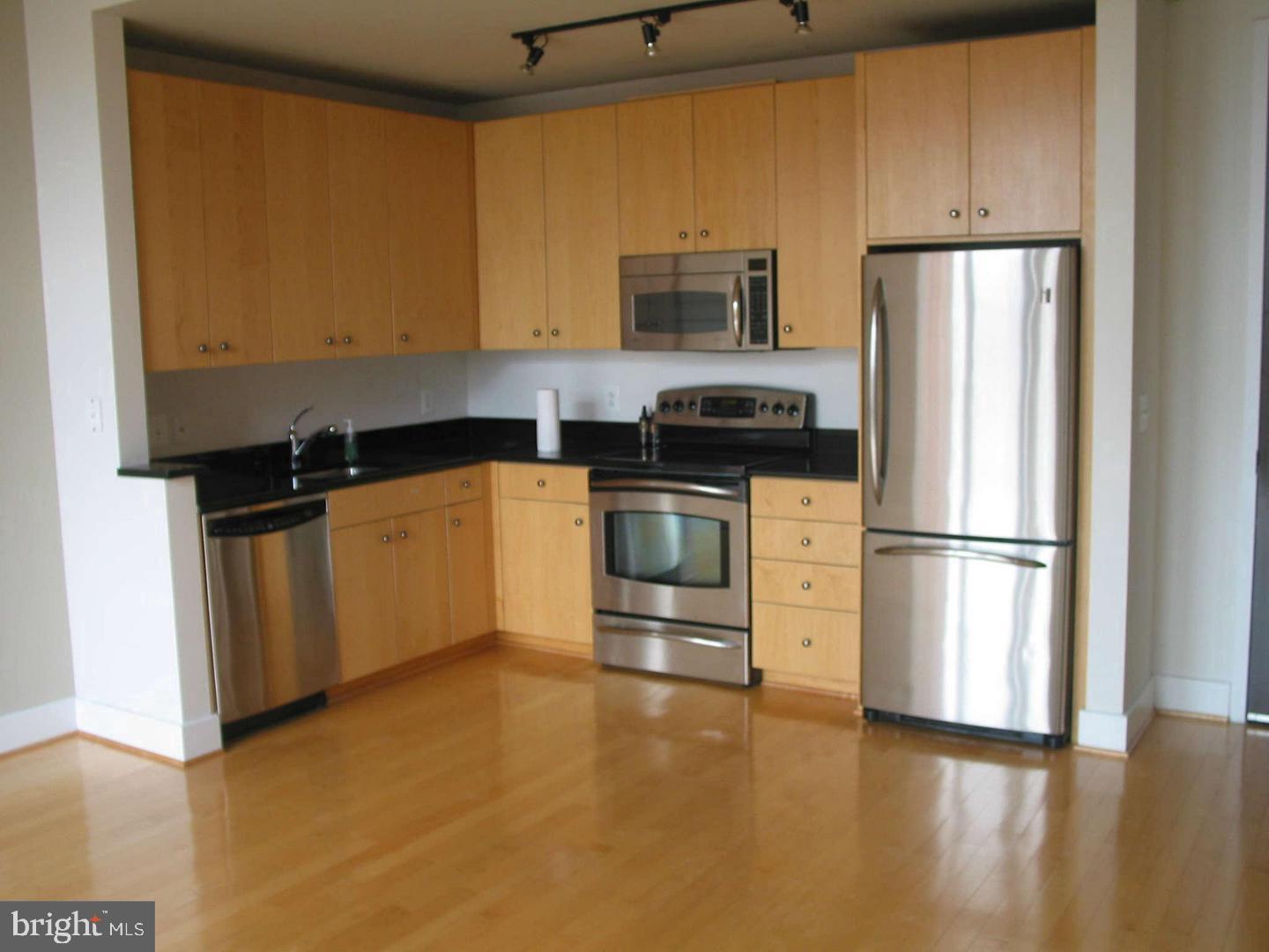 520 JOHN CARLYLE ST #310, ALEXANDRIA, Virginia 22314, 1 Bedroom Bedrooms, ,1 BathroomBathrooms,Residential,For sale,520 JOHN CARLYLE ST #310,VAAX2045364 MLS # VAAX2045364