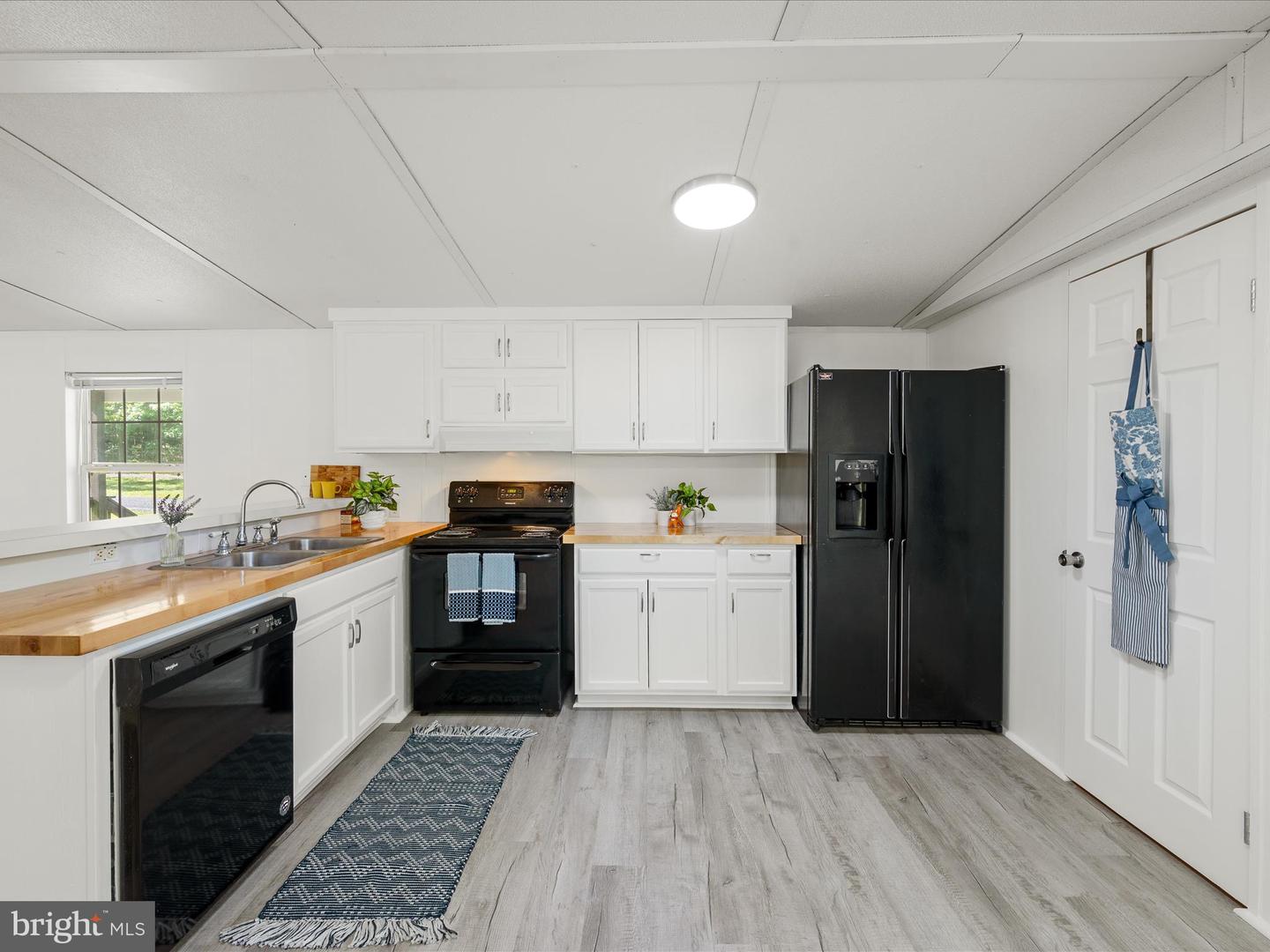 455 MARPLE RD, WINCHESTER, Virginia 22603, 3 Bedrooms Bedrooms, ,2 BathroomsBathrooms,Residential,For sale,455 MARPLE RD,VAFV2034180 MLS # VAFV2034180