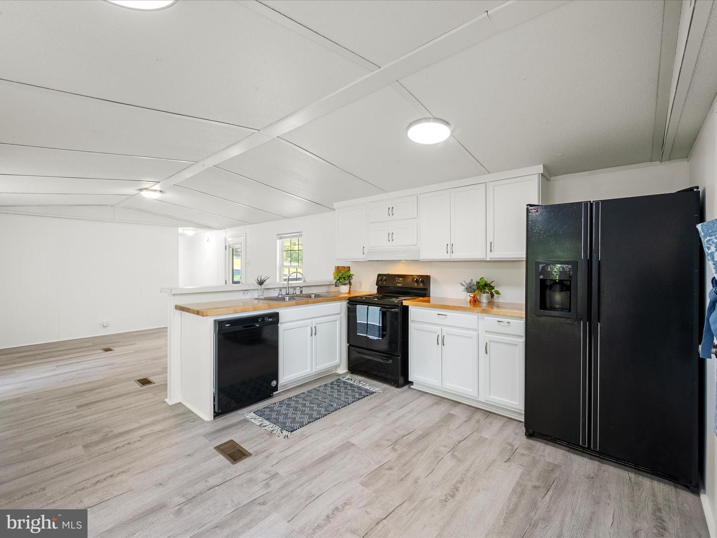 455 MARPLE RD, WINCHESTER, Virginia 22603, 3 Bedrooms Bedrooms, ,2 BathroomsBathrooms,Residential,For sale,455 MARPLE RD,VAFV2034180 MLS # VAFV2034180