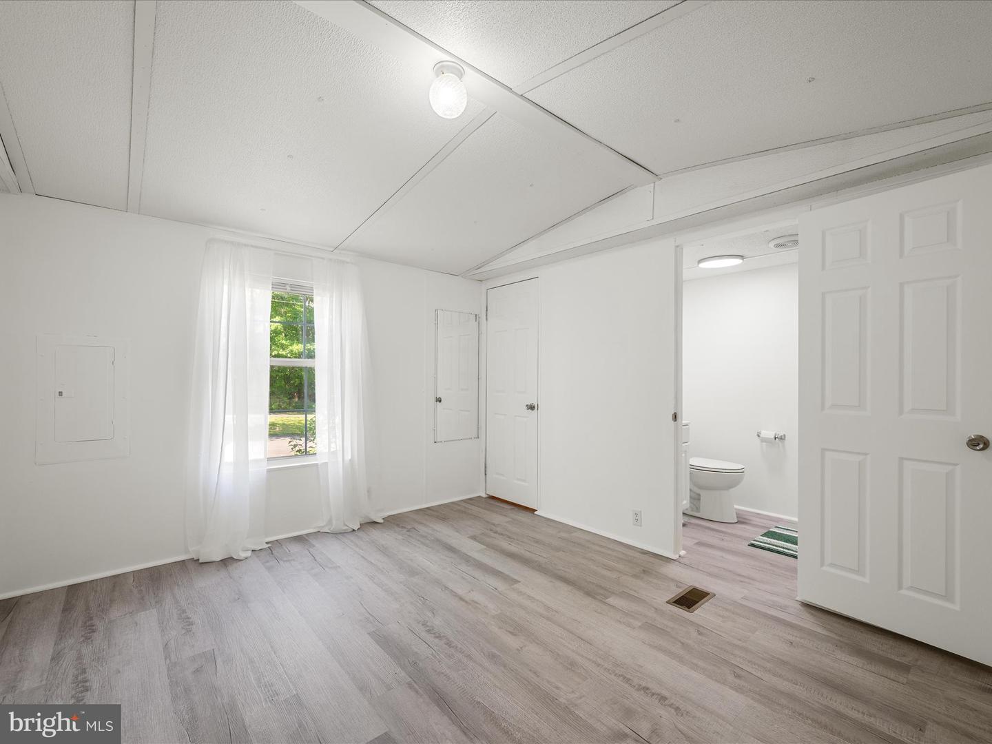 455 MARPLE RD, WINCHESTER, Virginia 22603, 3 Bedrooms Bedrooms, ,2 BathroomsBathrooms,Residential,For sale,455 MARPLE RD,VAFV2034180 MLS # VAFV2034180