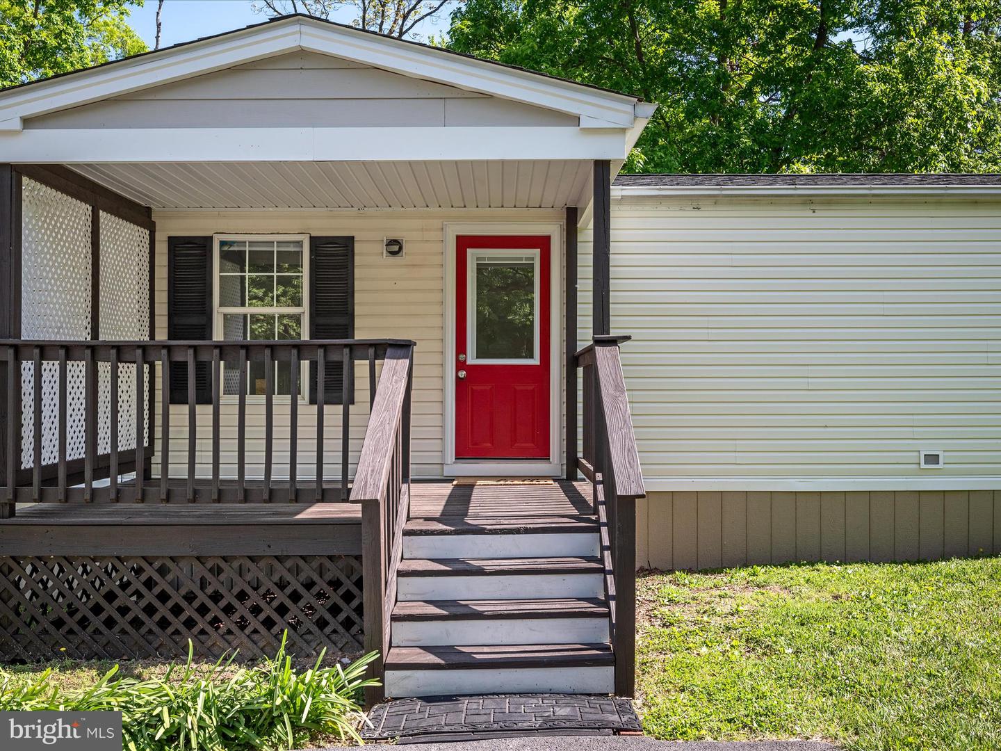 455 MARPLE RD, WINCHESTER, Virginia 22603, 3 Bedrooms Bedrooms, ,2 BathroomsBathrooms,Residential,For sale,455 MARPLE RD,VAFV2034180 MLS # VAFV2034180