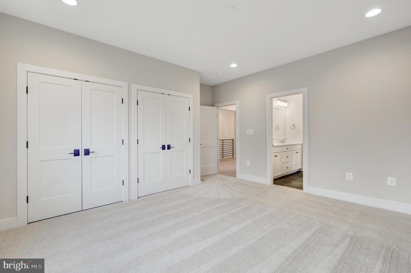 3013 N TORONTO ST, ARLINGTON, Virginia 22213, 4 Bedrooms Bedrooms, ,3 BathroomsBathrooms,Residential,For sale,3013 N TORONTO ST,VAAR2057506 MLS # VAAR2057506