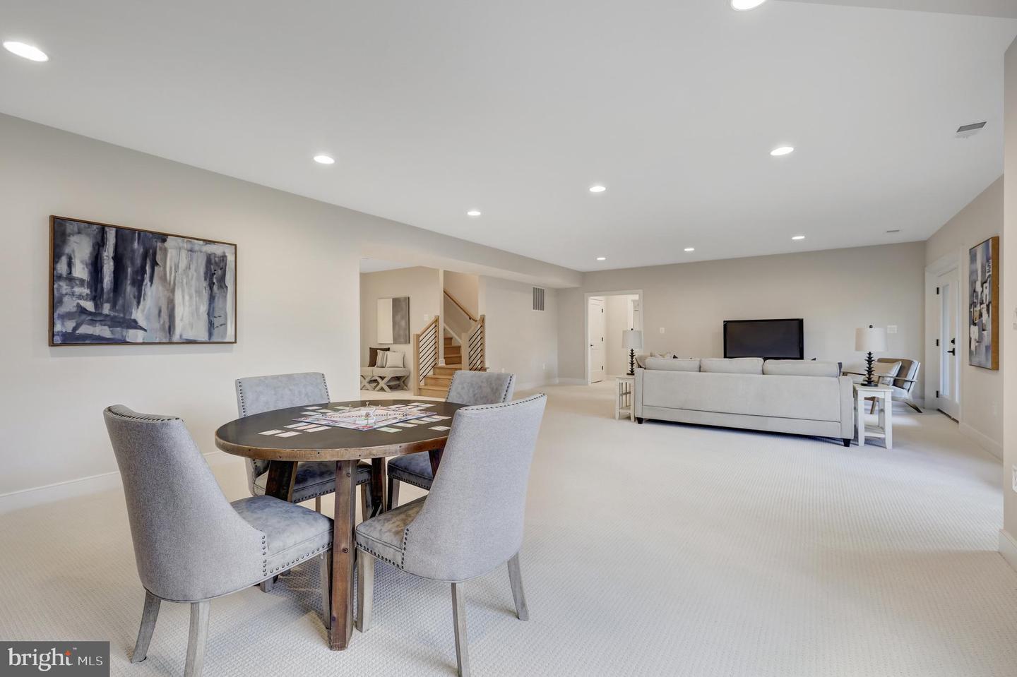 3013 N TORONTO ST, ARLINGTON, Virginia 22213, 4 Bedrooms Bedrooms, ,3 BathroomsBathrooms,Residential,For sale,3013 N TORONTO ST,VAAR2057506 MLS # VAAR2057506